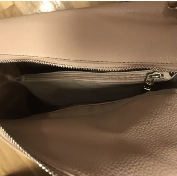 🎉BCBG Paris🎉 Blush Crossbody Satchel Purse - Picture 3 of 4